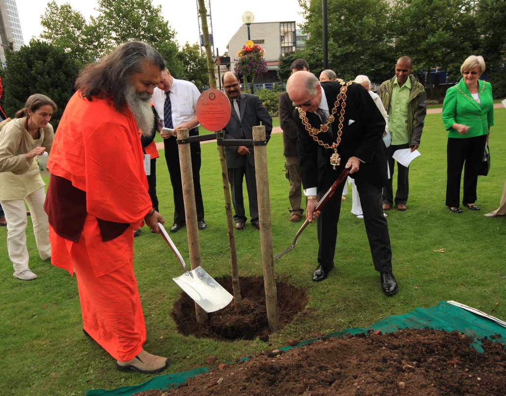 peace-tree-planting-birmingham-2010-2